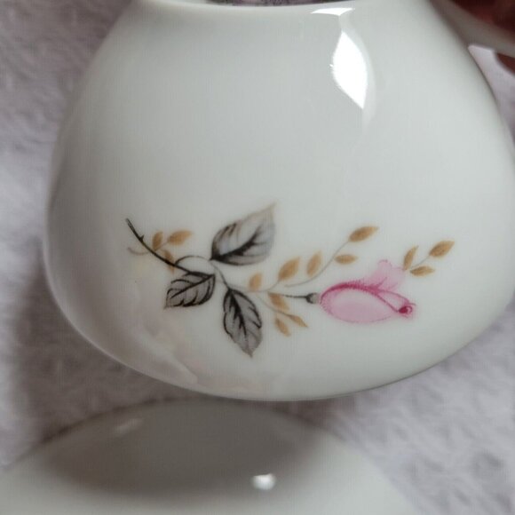 CASTLECOURT Fine China Rose Glow Pattern Cup & Saucer 4 sets - Picture 6 of 6